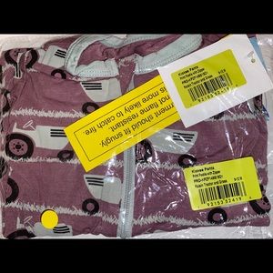 kickeepants print footies with zipper NWT 9-12m
